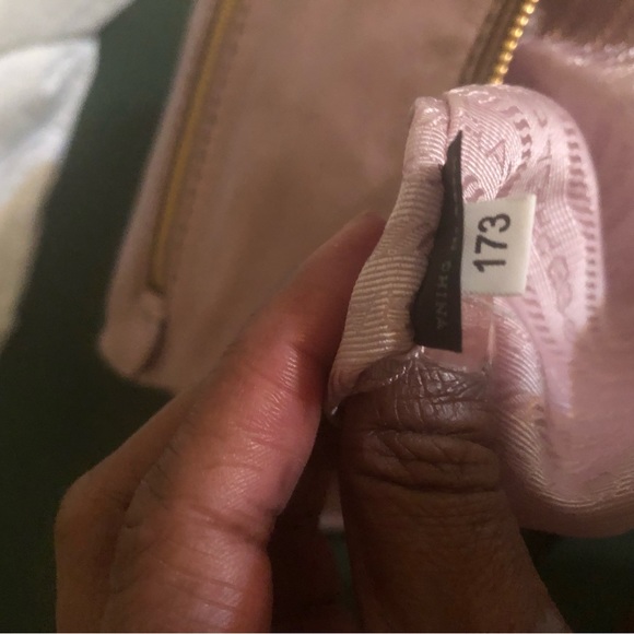 Prada - Picture 11 of 16